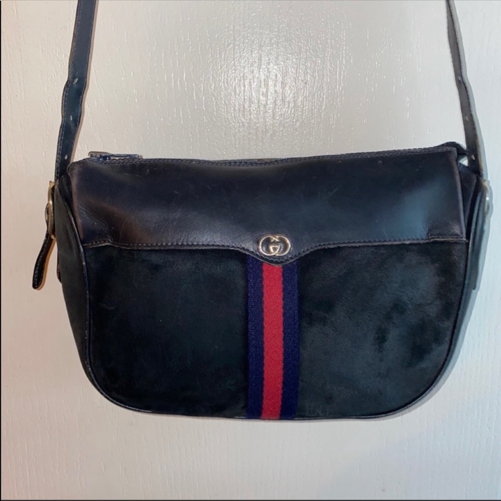 Gucci Black Leather Crossbody Bag with Red and Blue Stripe